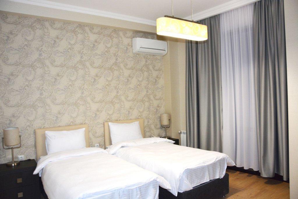 Eleon Boutique Hotel Тбилиси Екстериор снимка