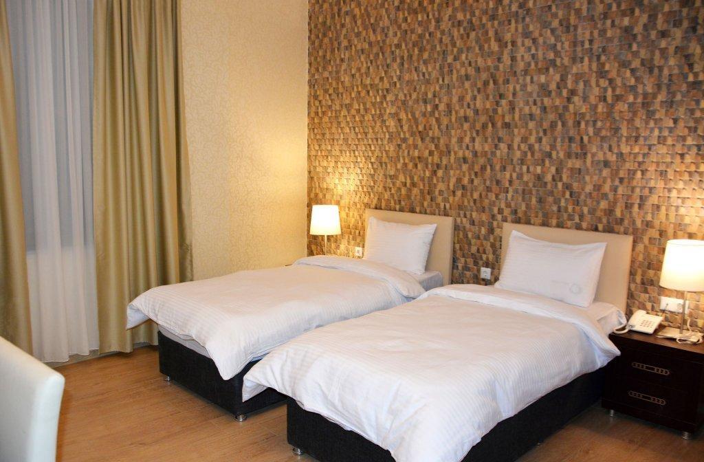 Eleon Boutique Hotel Тбилиси Екстериор снимка