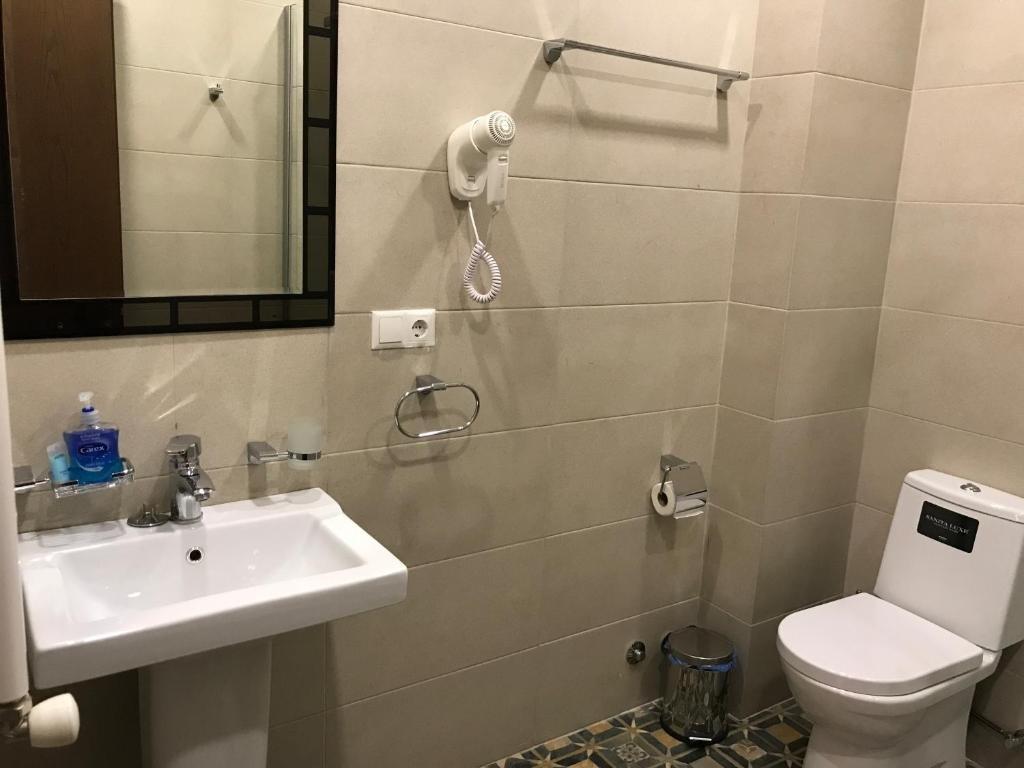 Eleon Boutique Hotel Тбилиси Екстериор снимка
