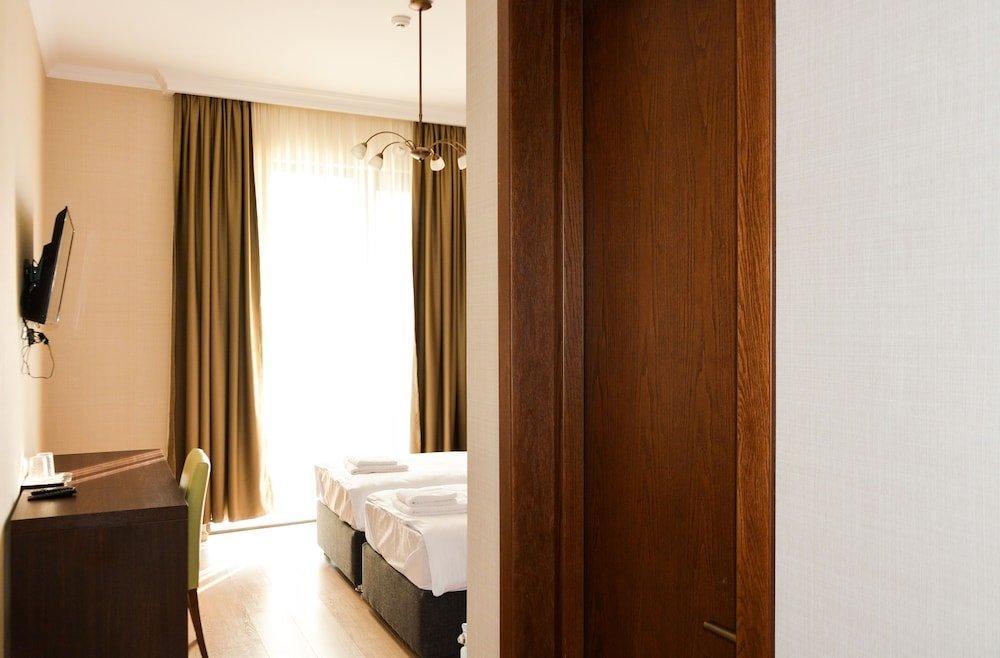 Eleon Boutique Hotel Тбилиси Екстериор снимка