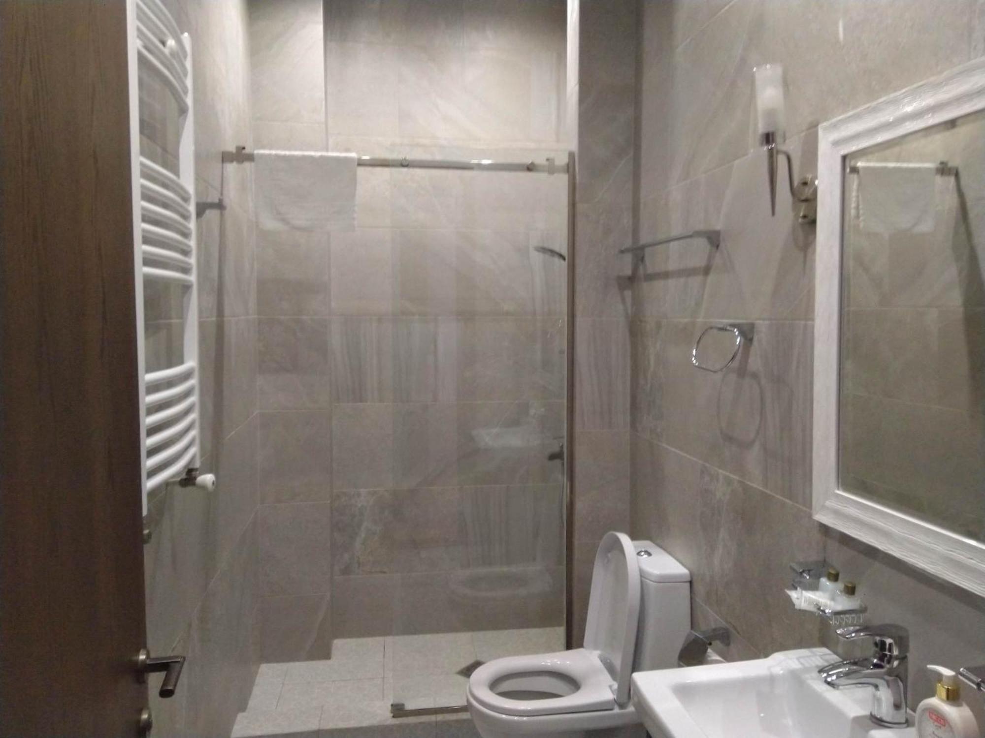 Eleon Boutique Hotel Тбилиси Екстериор снимка