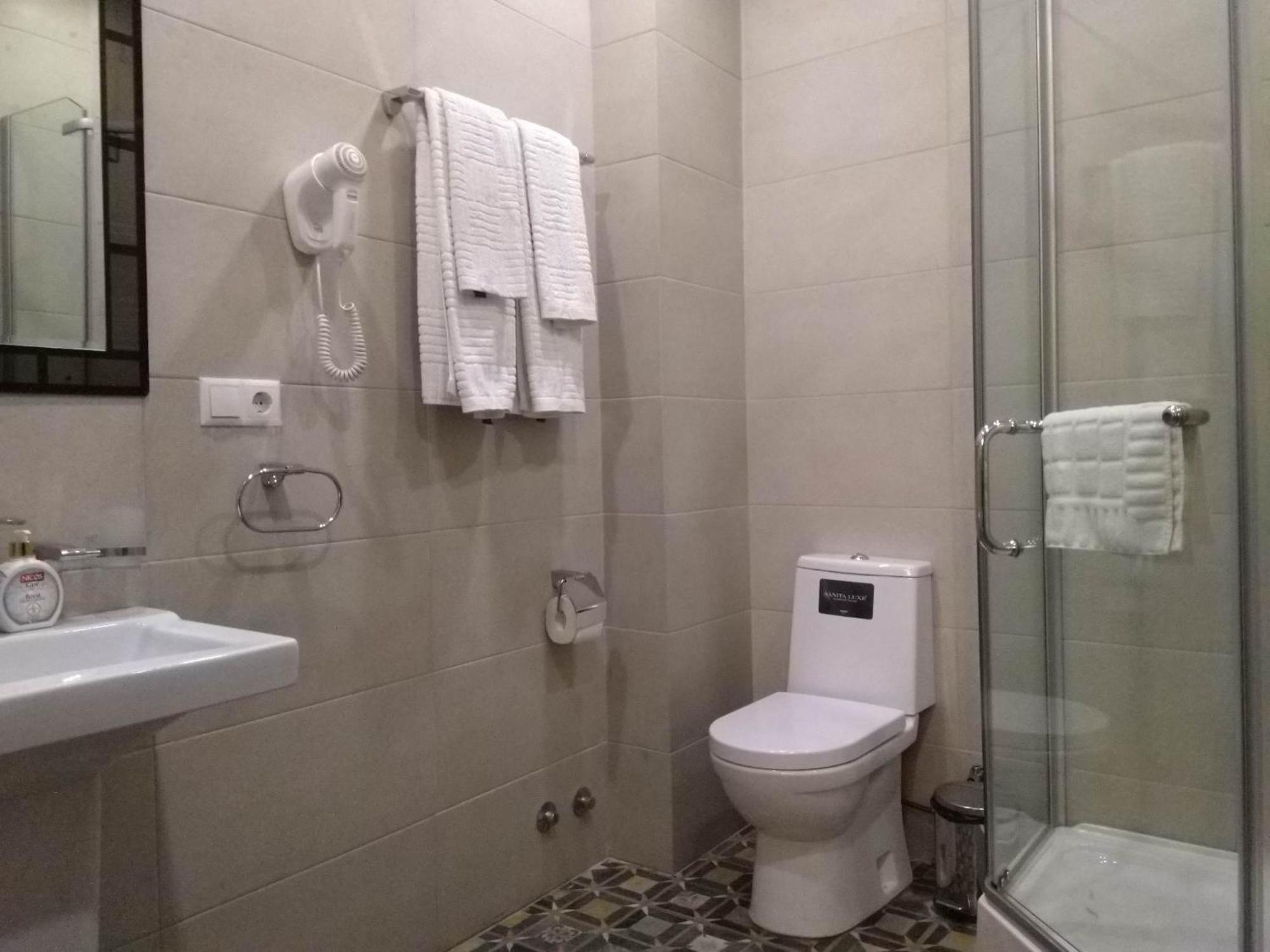 Eleon Boutique Hotel Тбилиси Екстериор снимка