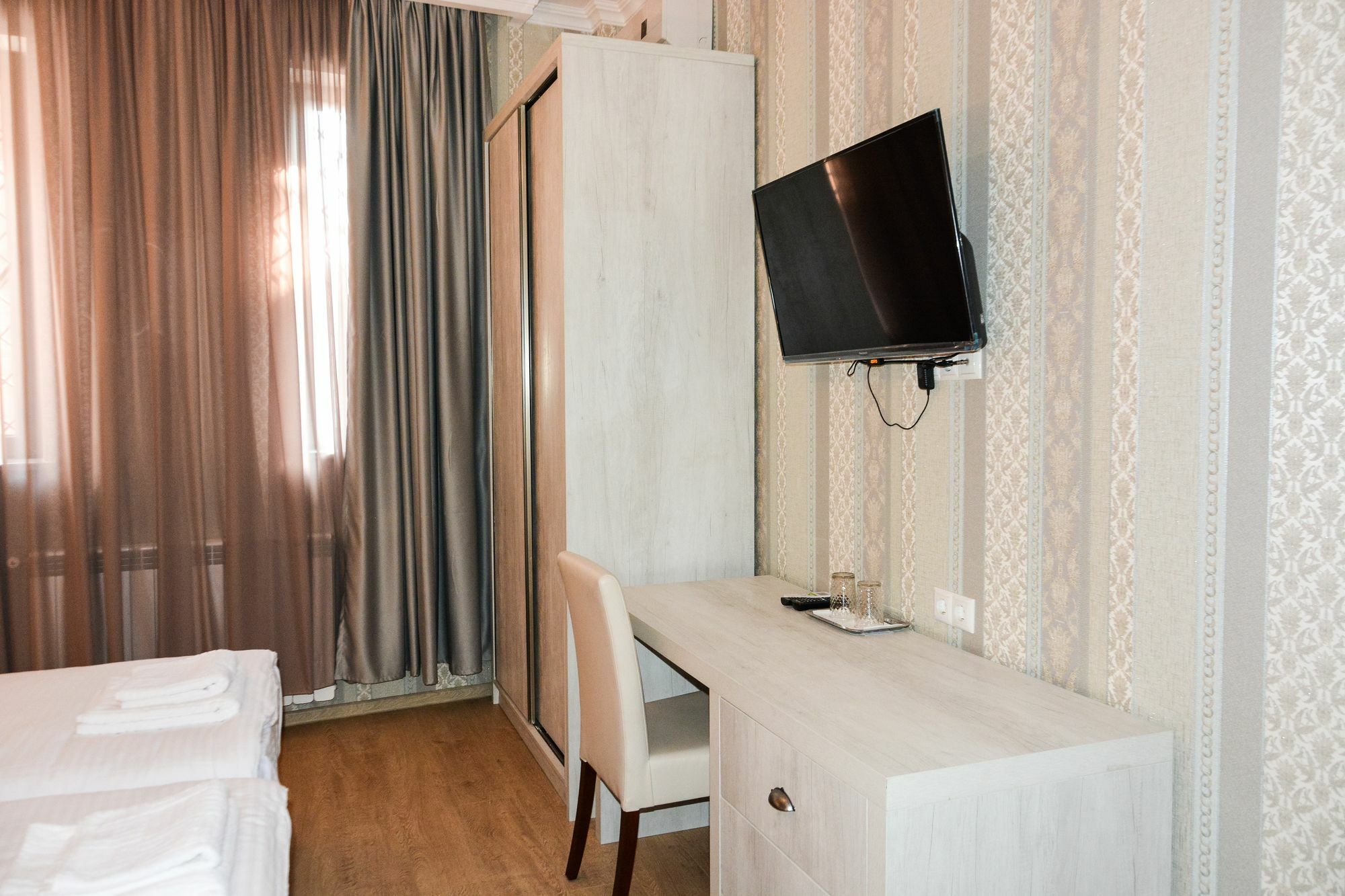 Eleon Boutique Hotel Тбилиси Екстериор снимка