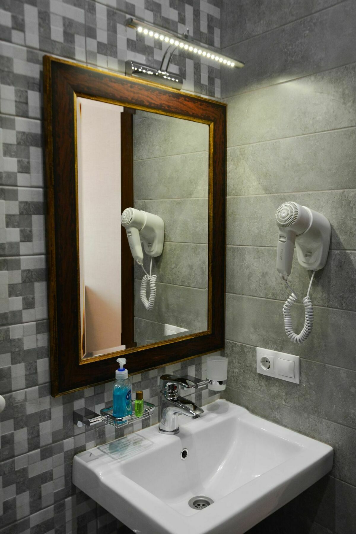 Eleon Boutique Hotel Тбилиси Екстериор снимка